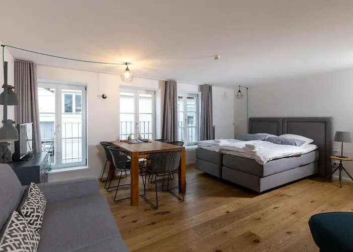 Wertschaetzer I - Karlstr * Detmold